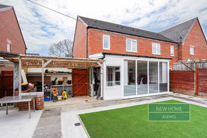 Photo 21- click for photo gallery